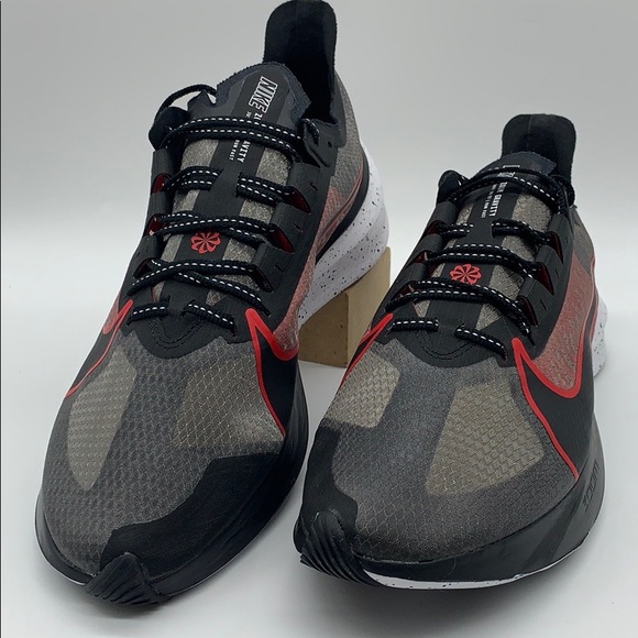 • NIKE ZOOM GRAVITY black/university red-white - Picture 5 of 16